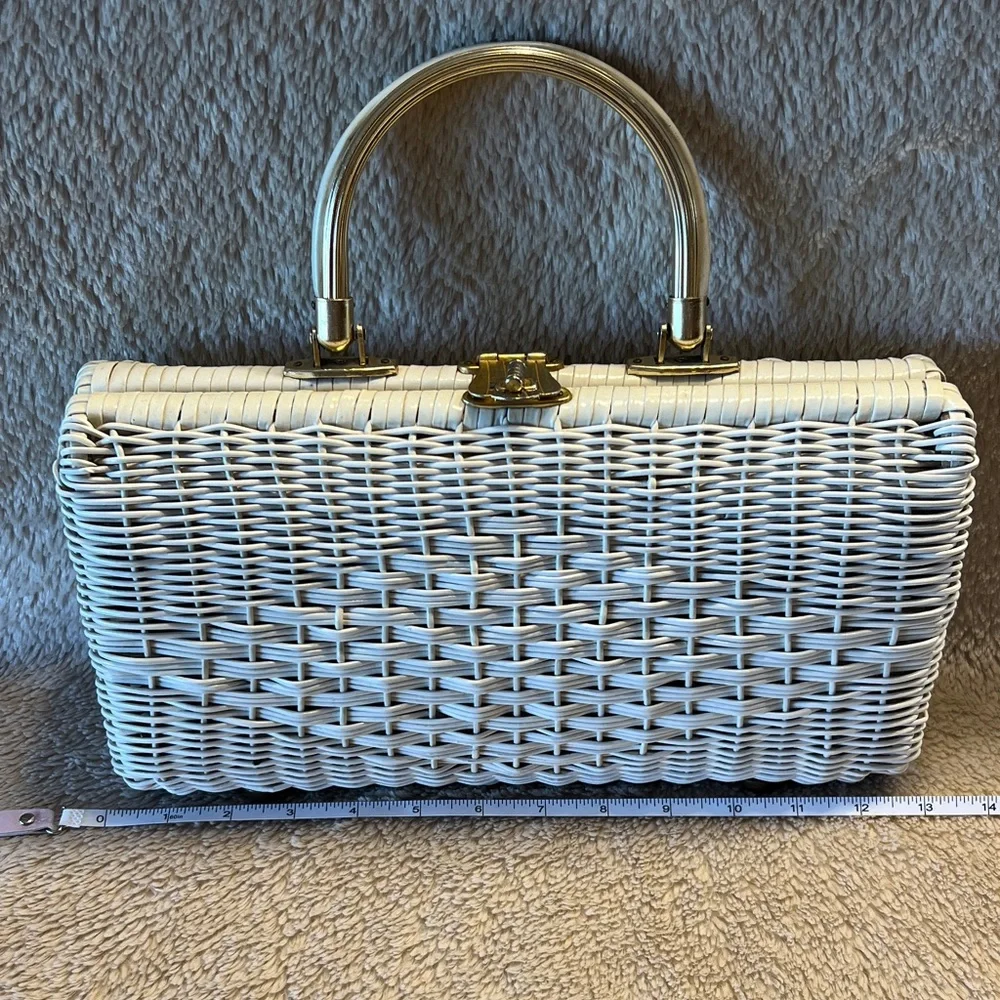 BRITISH OF HONG KONG Vintage Handmade White Wicker Purse - Picture 17 of 17